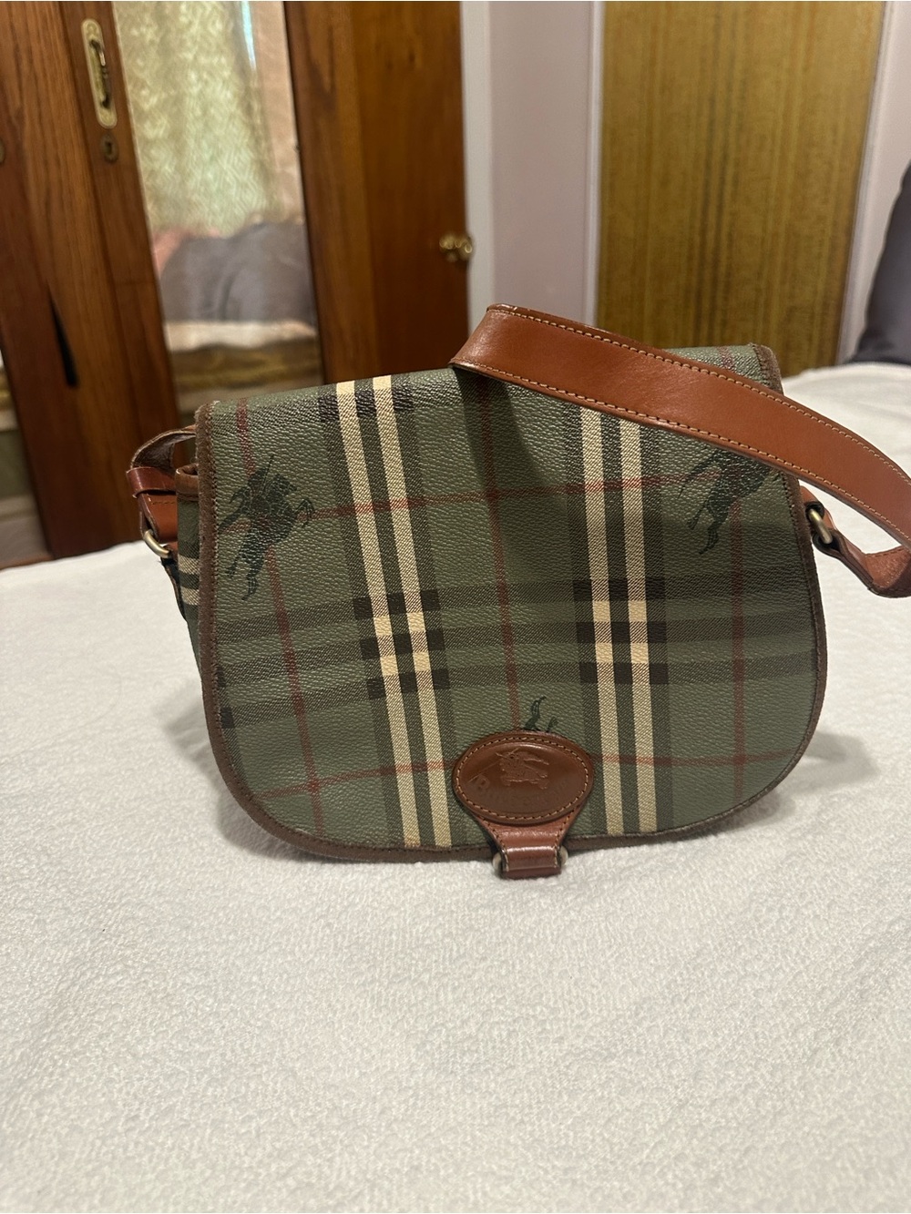 Burberry Green Plaid Crossbody Bag with Brown Leather Trim - Picture 5 of 12